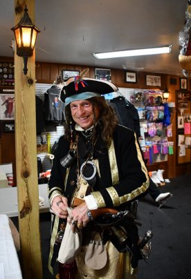 halloween2018 - 44897454_10155956131935197_3244878694417694720_o_10155956131925197.jpg