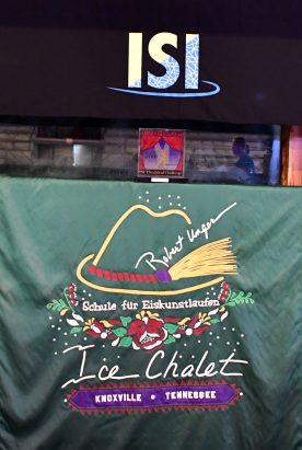 theatricalchallenge2018 - trophy_DSC_0159.jpg